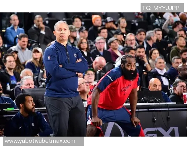 卢指导期待比尔复出对阵勇士若保持恢复节奏有望周六回归